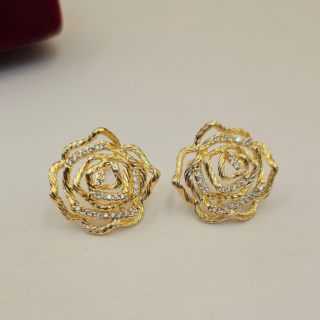 Golden Bloom Studs (S925)
