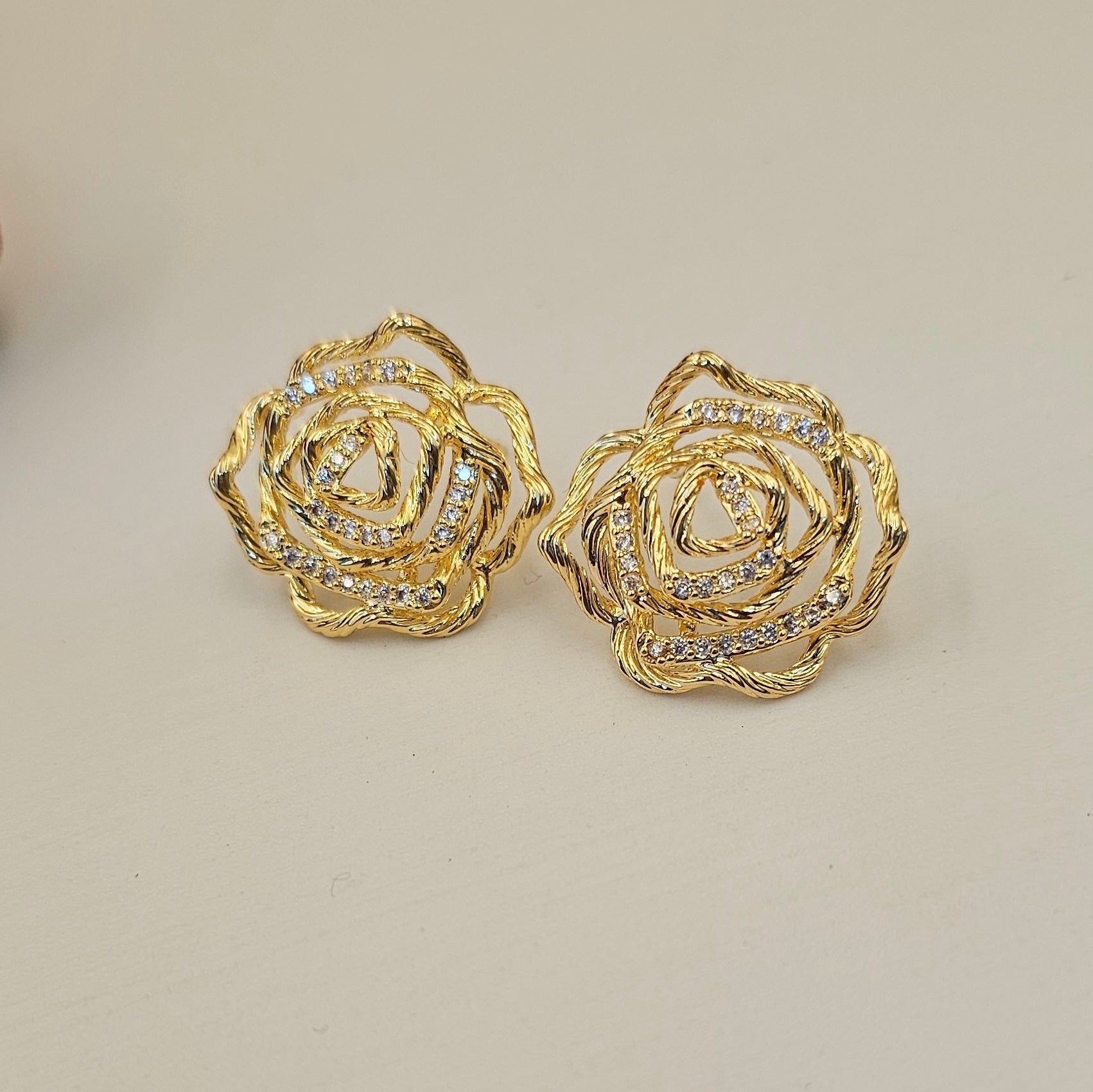 Golden Bloom Studs (S925)