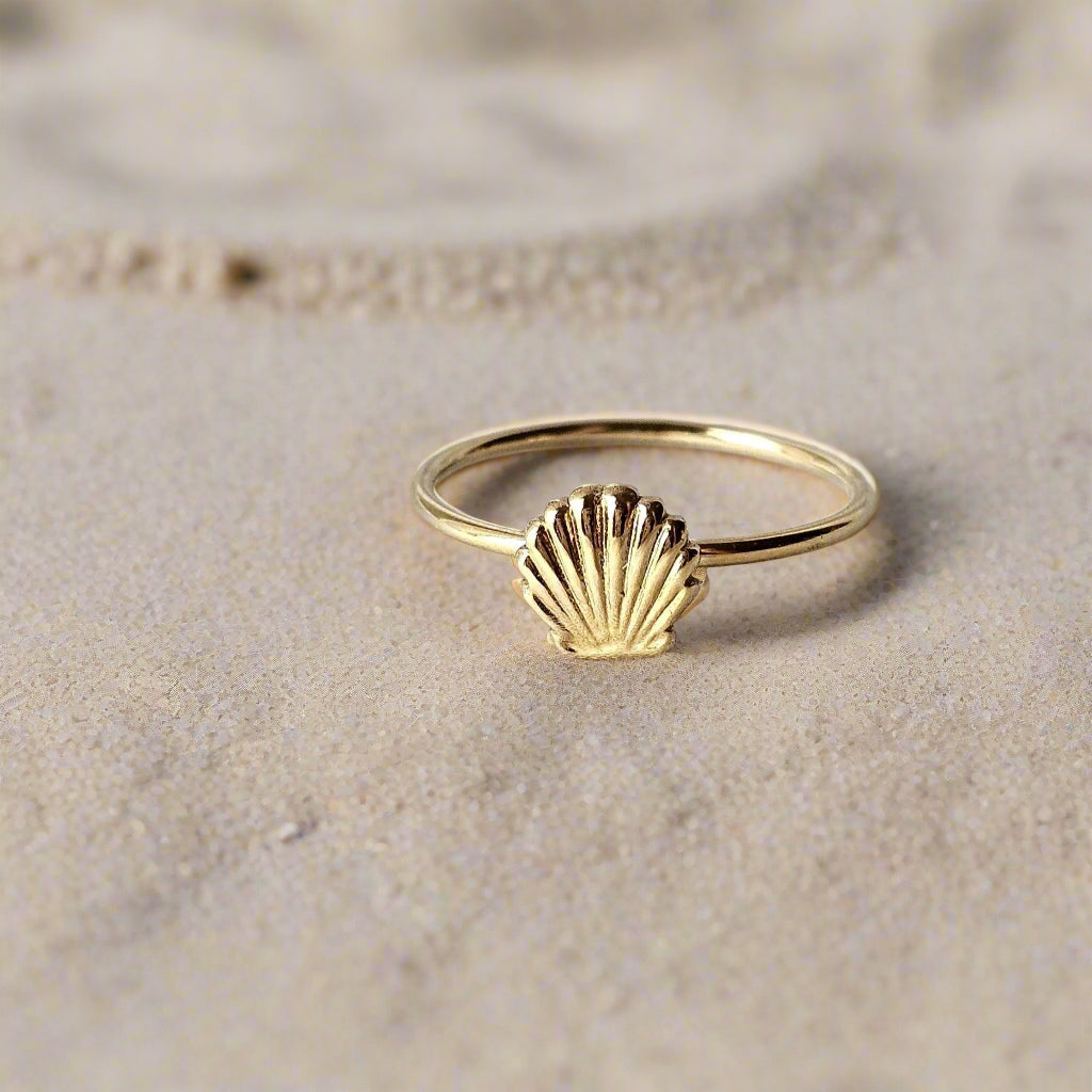 Dainty Seashell Ring - Mummshi