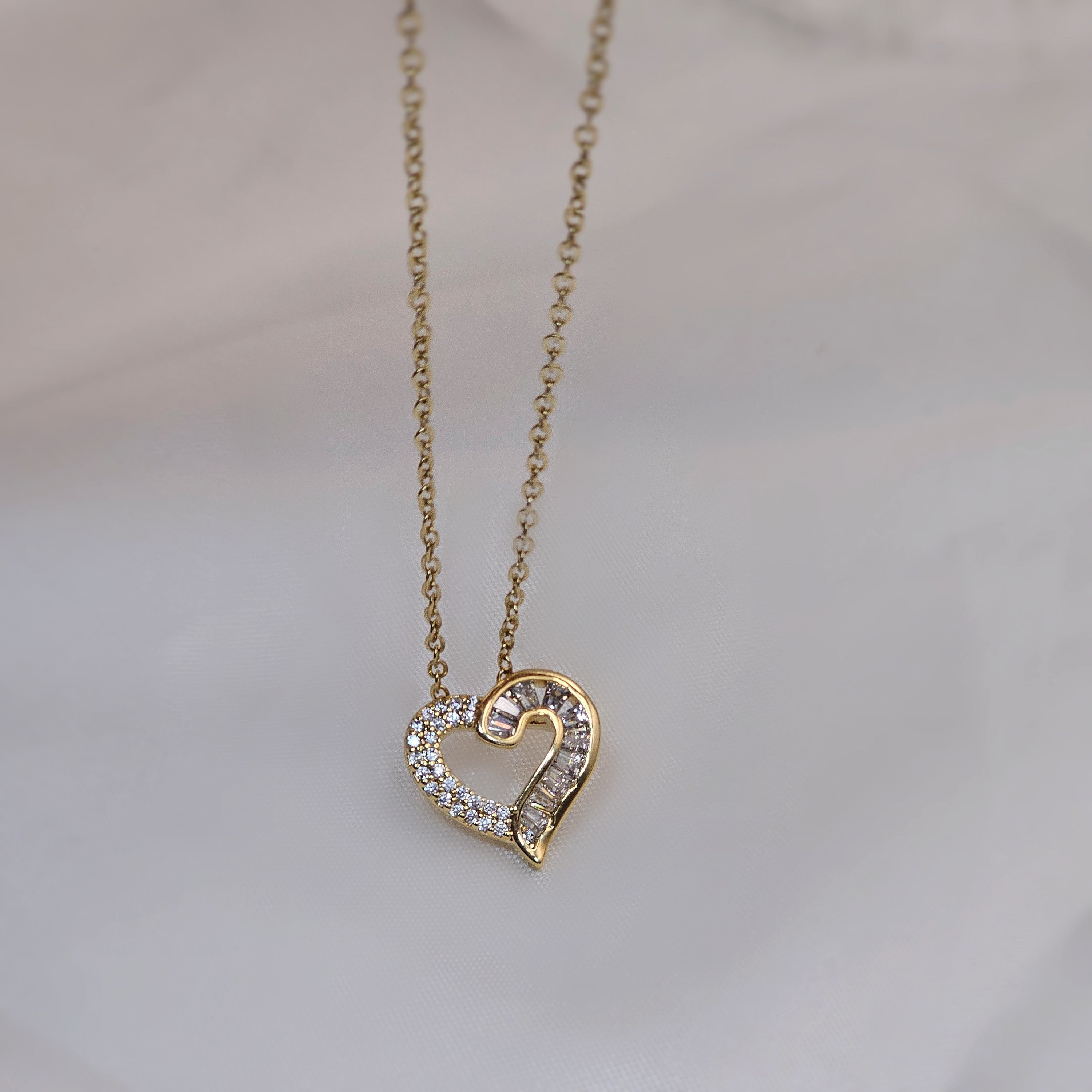 Diamond Heart Swirl