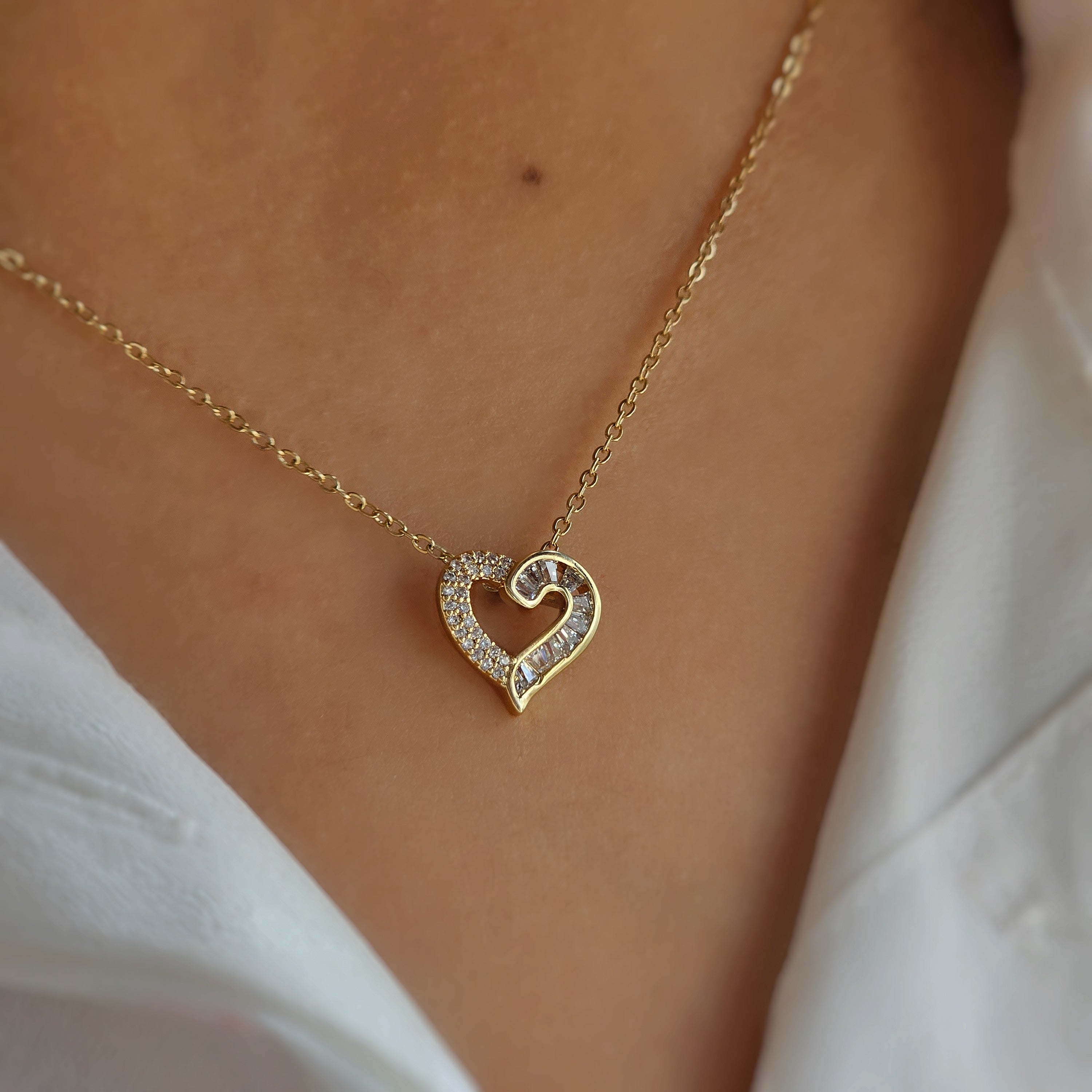 Diamond Heart Swirl